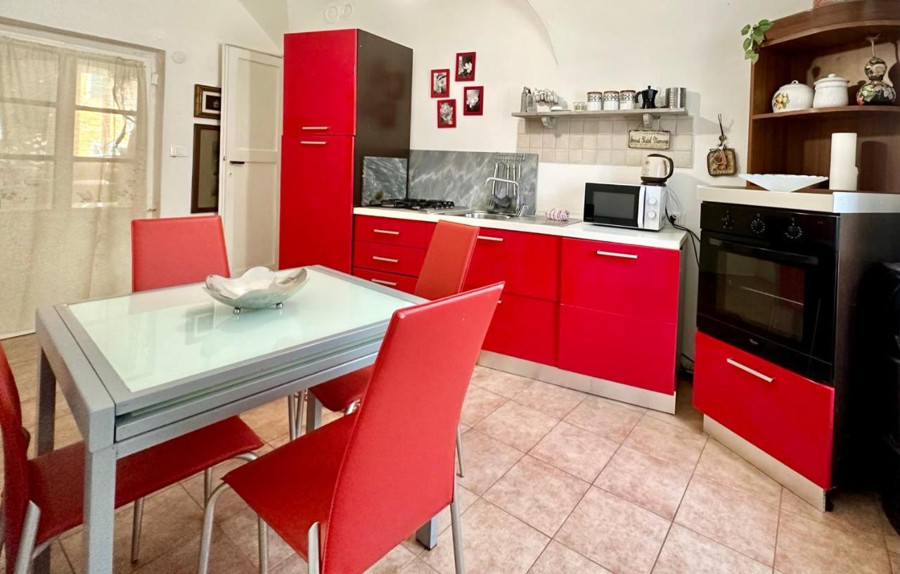 Out Finish Villa Cassi Finale Ligure Luaran gambar